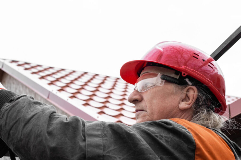 couvreur sur chantier