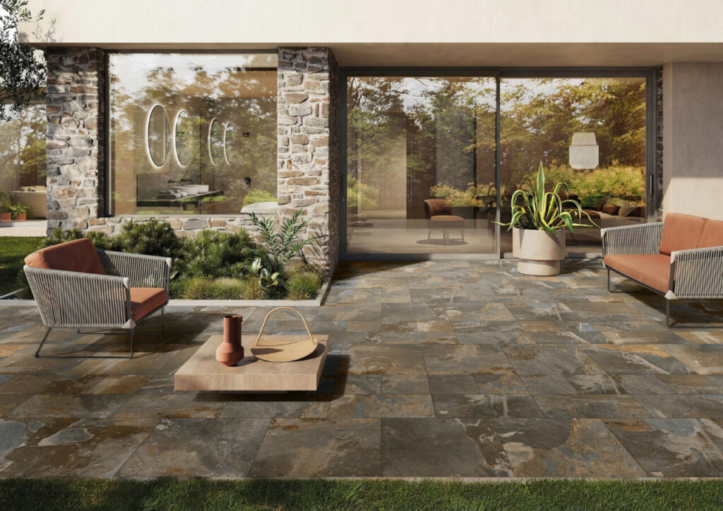 patio avec carrelage en pierre